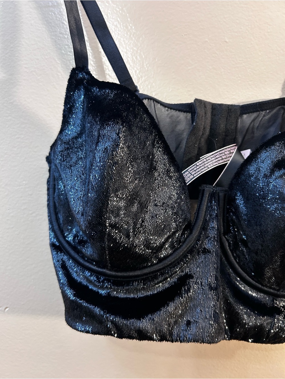 Victoria's Secret Black Shimmery Longline Underwire Bra - Picture 2 of 8